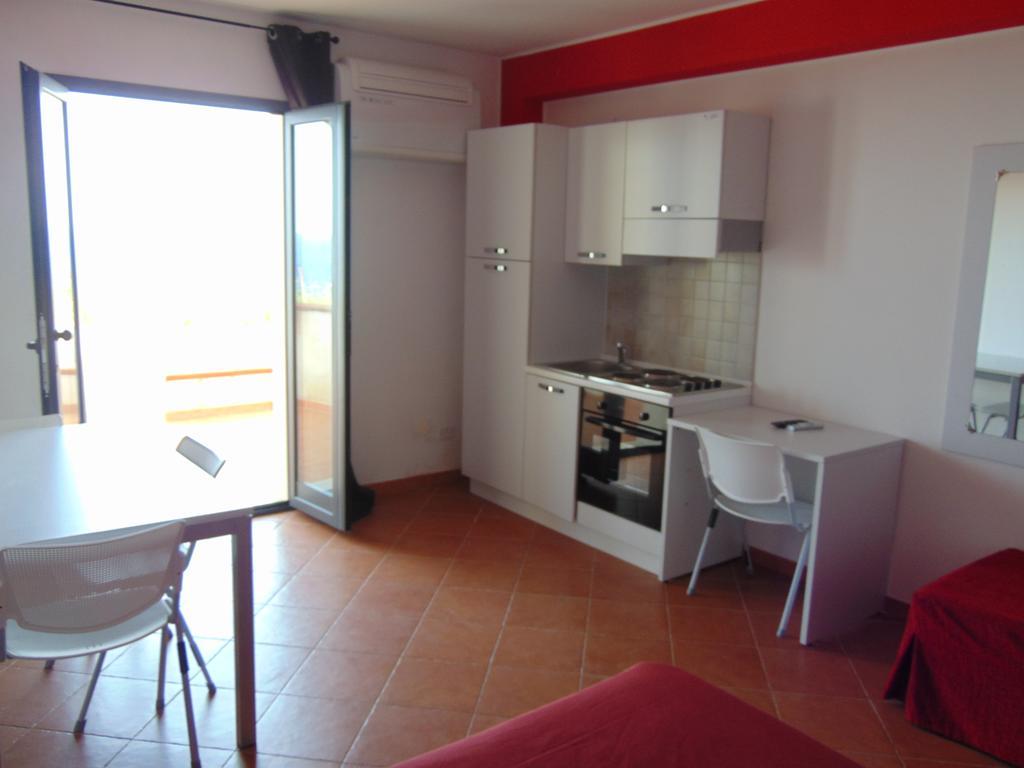 Tus'Hotel Apartments Tusa Exterior photo
